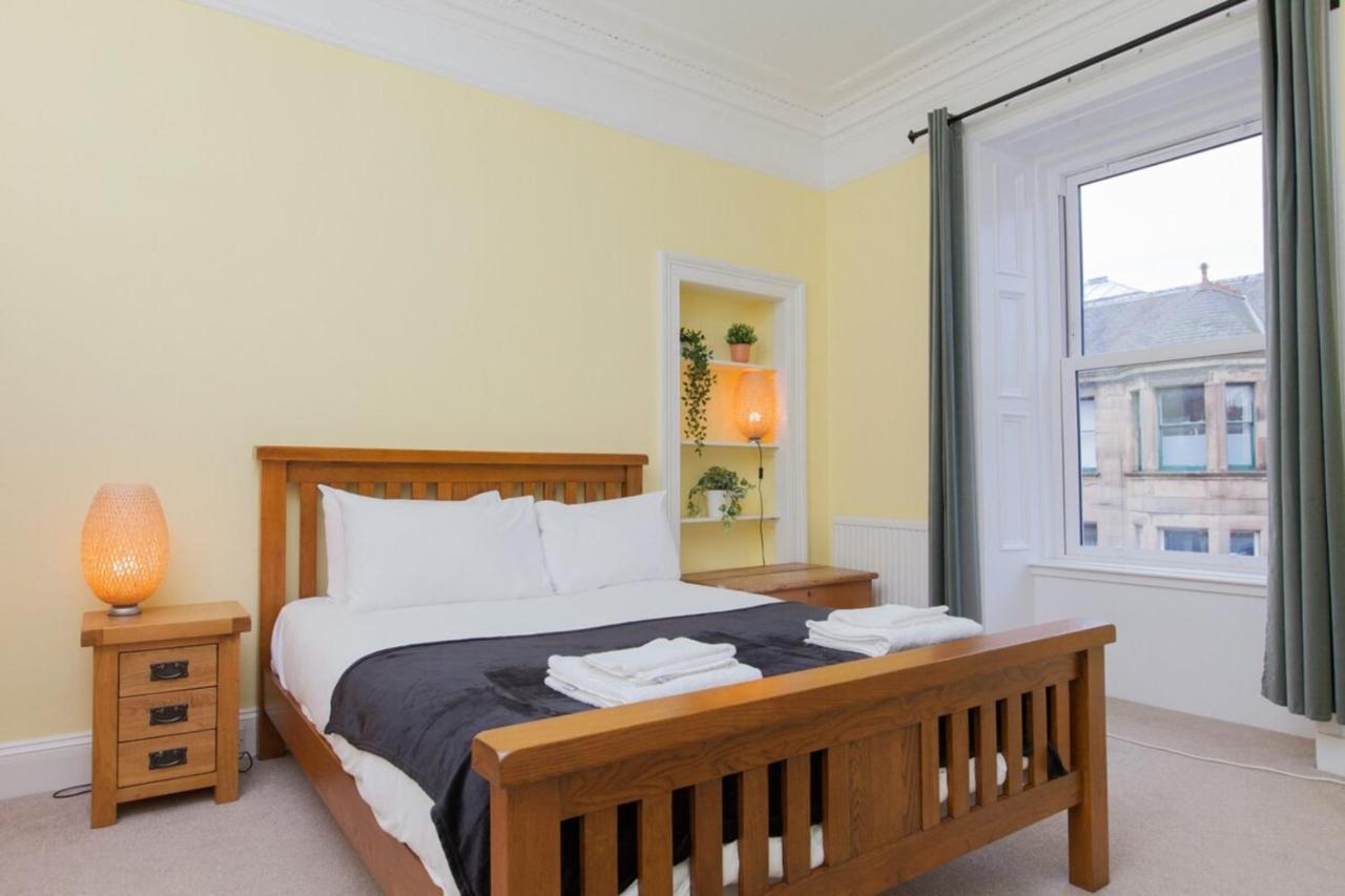 Elegant Traditional Edinburgh City Centre Flat Exterior foto