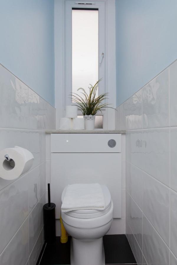 Elegant Traditional Edinburgh City Centre Flat Exterior foto